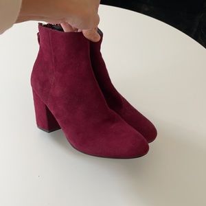 Steve Madden suede booties size 10